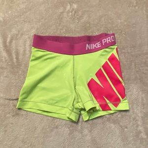 NEON NIKE PROS